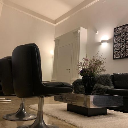 Bari Downtown Luxury Apartment エクステリア 写真