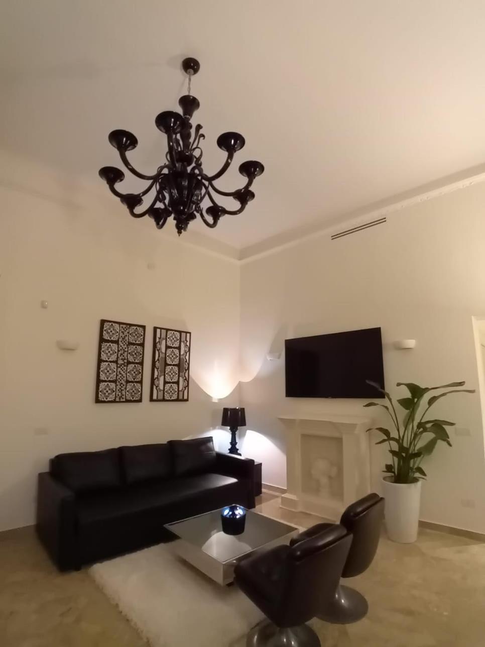 Bari Downtown Luxury Apartment エクステリア 写真