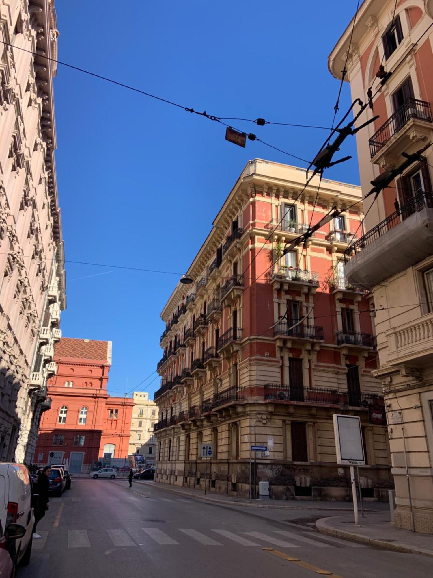 Bari Downtown Luxury Apartment エクステリア 写真