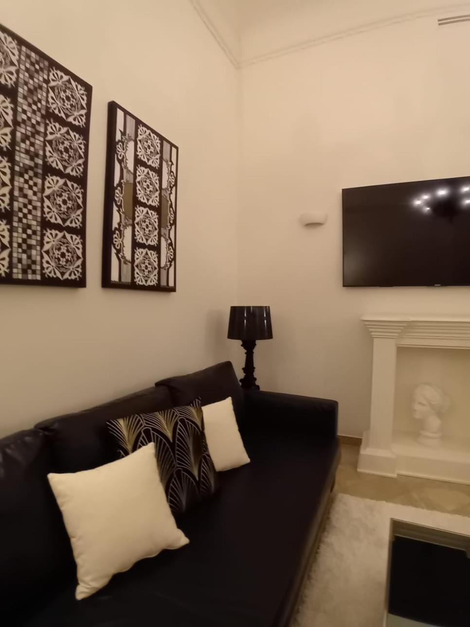 Bari Downtown Luxury Apartment エクステリア 写真